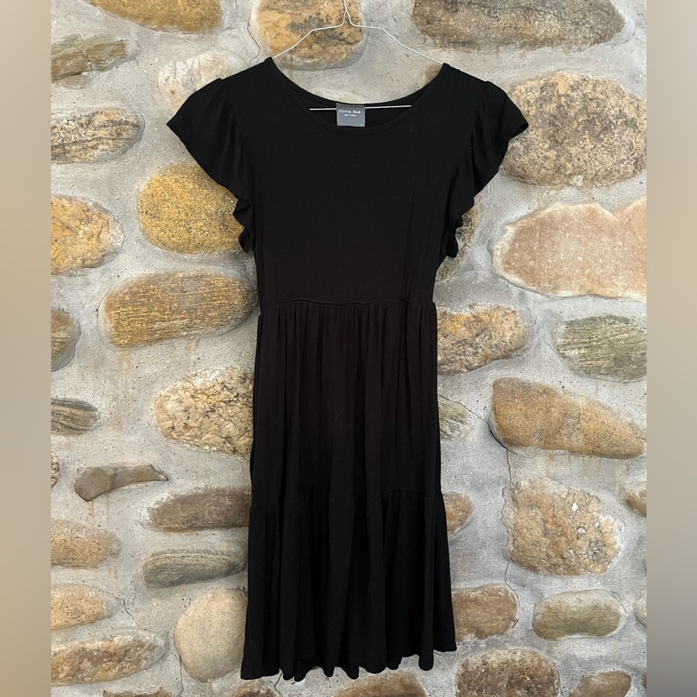 Olivia Rae Black Flutter Sleeve Midi Dress